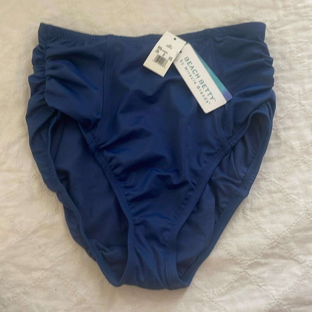 NWT High Waisted Swim Bottom Navy tummy control by Beach Betty size Small A26 - Picture 2 of 6
